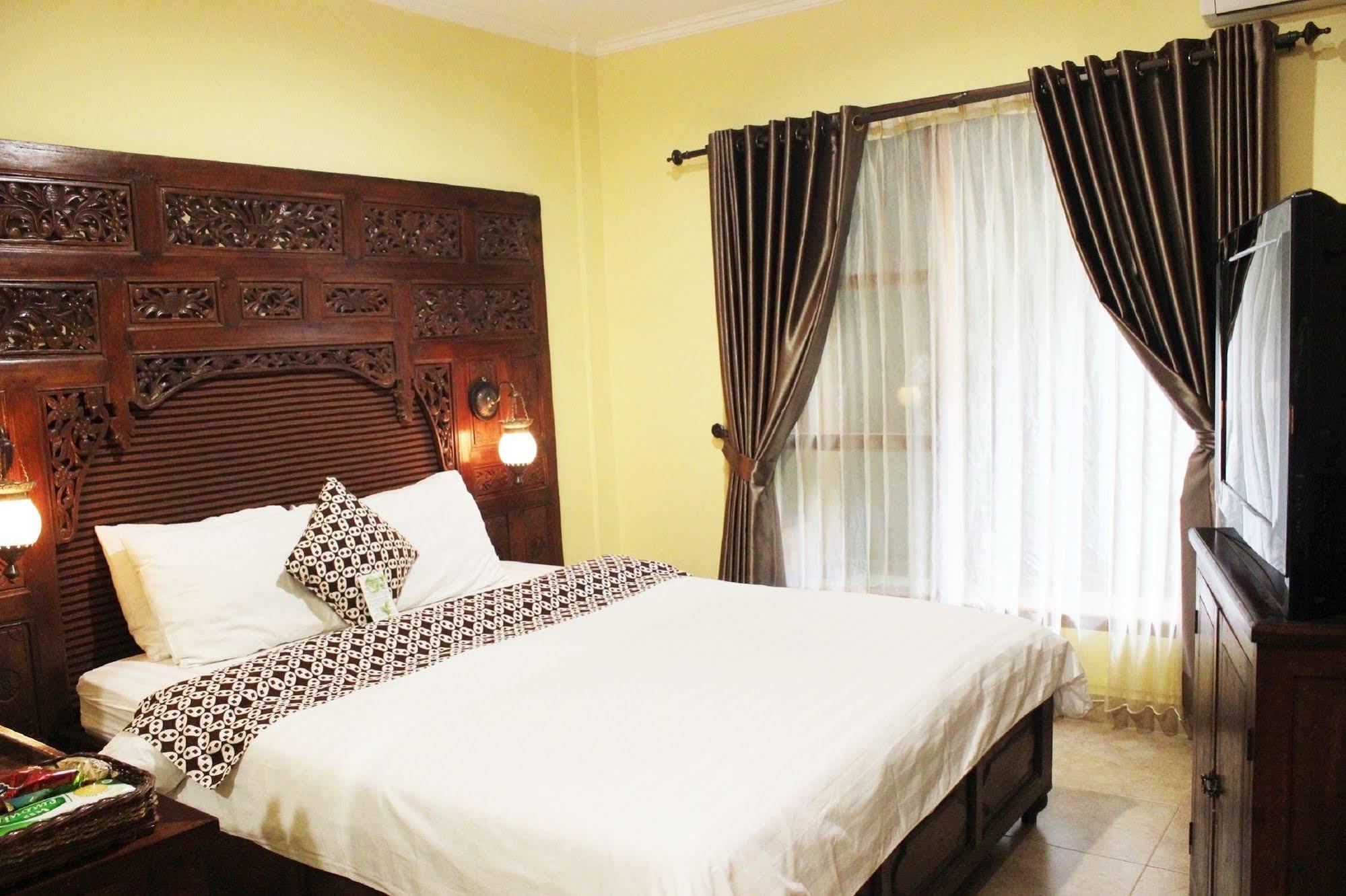 Hotel Rumput Resort & Resto Hotel 3*