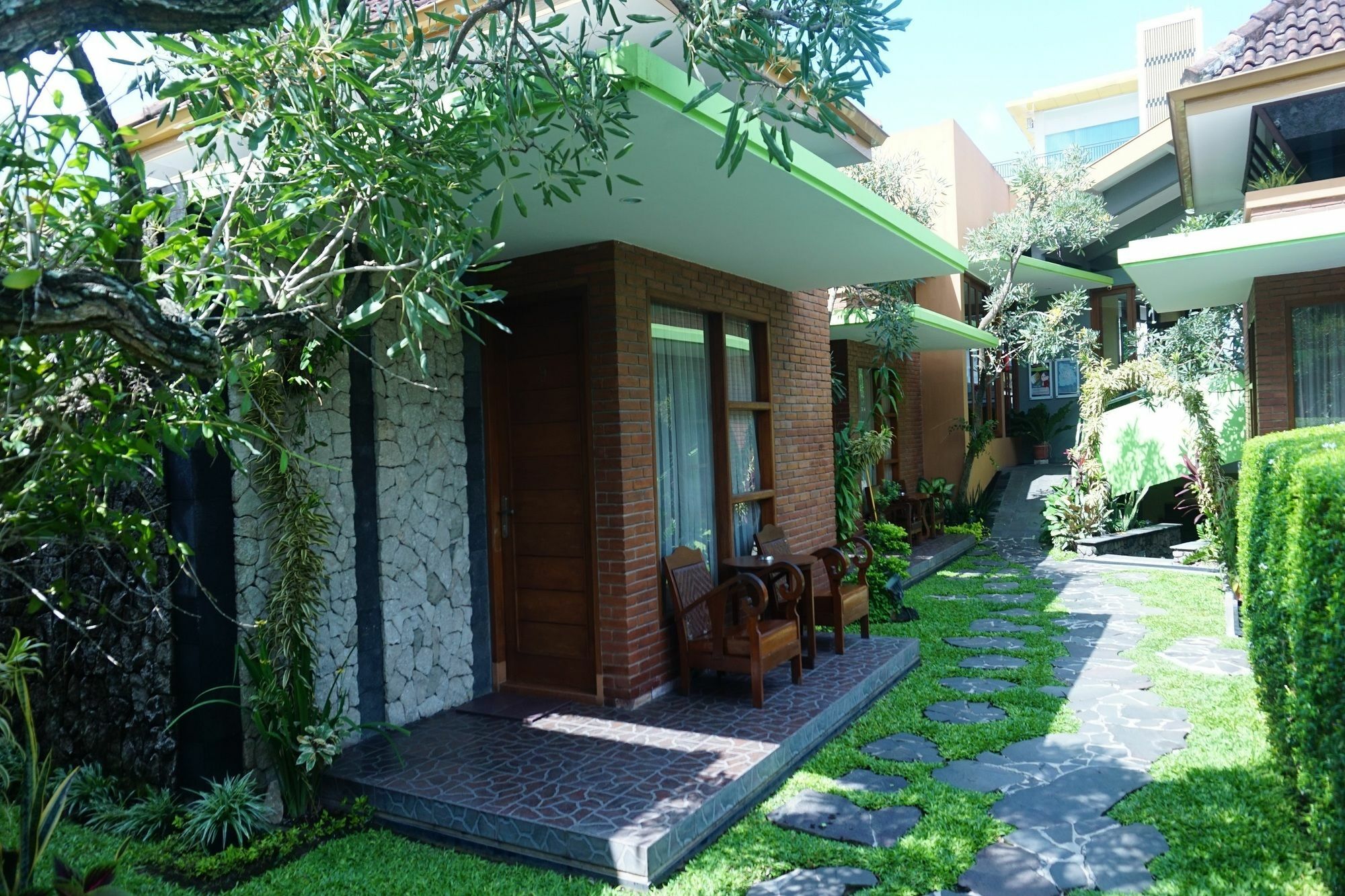 Hotel Rumput Resort & Resto